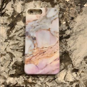 Marble iPhone 7 Plus phone case.